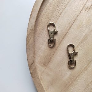 Fém karabiner /10 mm / bújtatóval-Arany