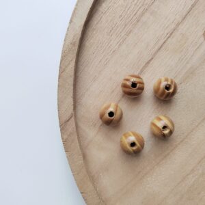 Fagyöngy, fagolyó- lakkozott - átm. 15 mm